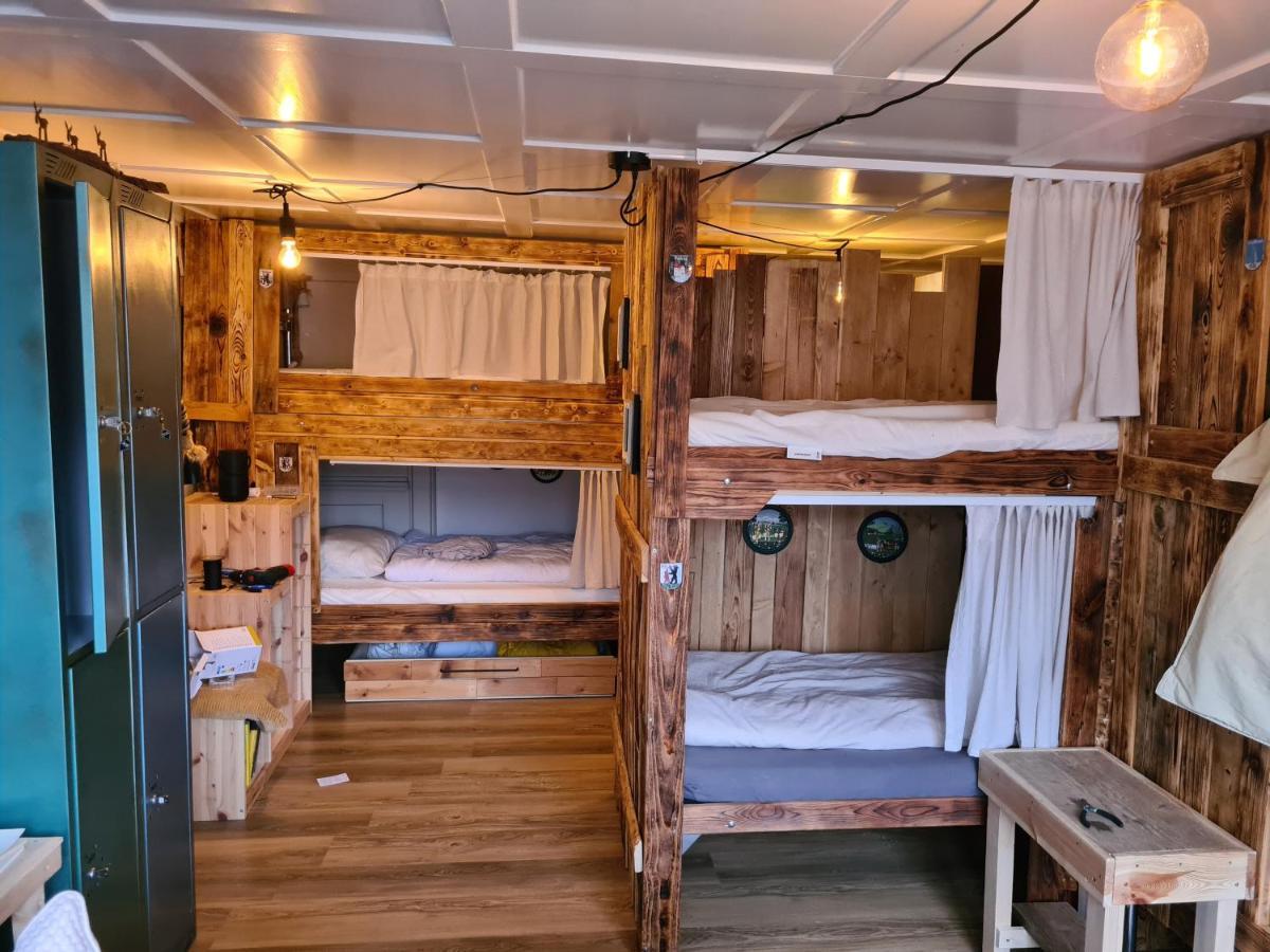 Backpacker Bären, einfaches Privatzimmer Urnäsch Exterior foto